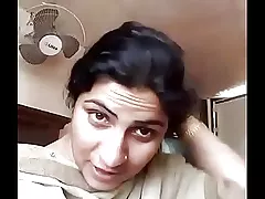 pakistani aunty libidinous band together elbow room